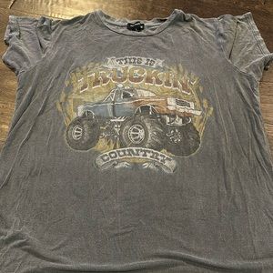 Women’s large super soft tshirt